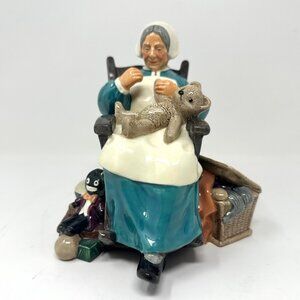 Vintage Royal Doulton England Figurine "Nanny" HN221 Porcelain Sweet!